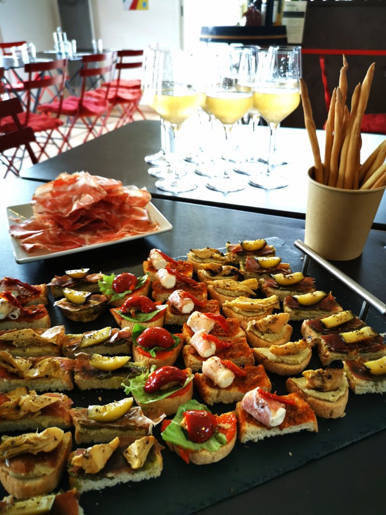 Tapas italiennes à partager – traiteur L'Assiette de l'Épicerie à Léognan